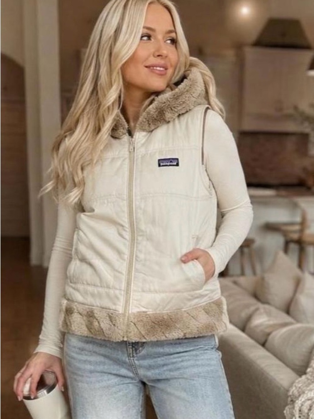 Patagonia Los Gatos Cream Quilted Reversible Sherpa Vest Medium